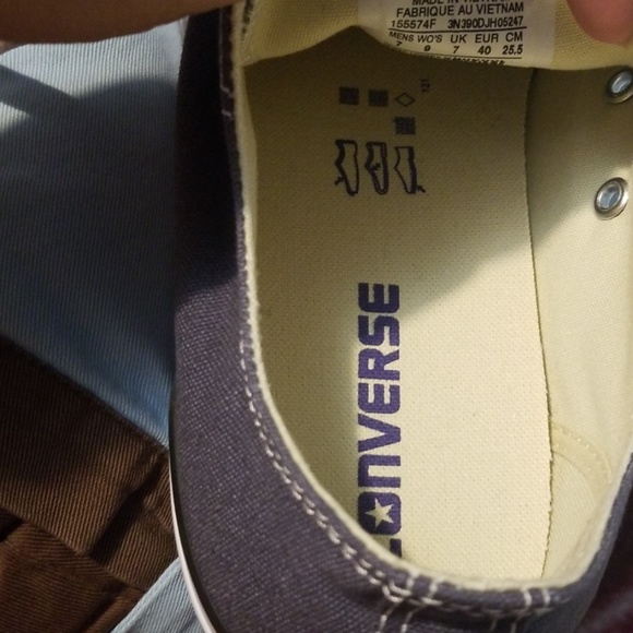 Grey converse ONLY WORN ONCE - Picture 8 of 8